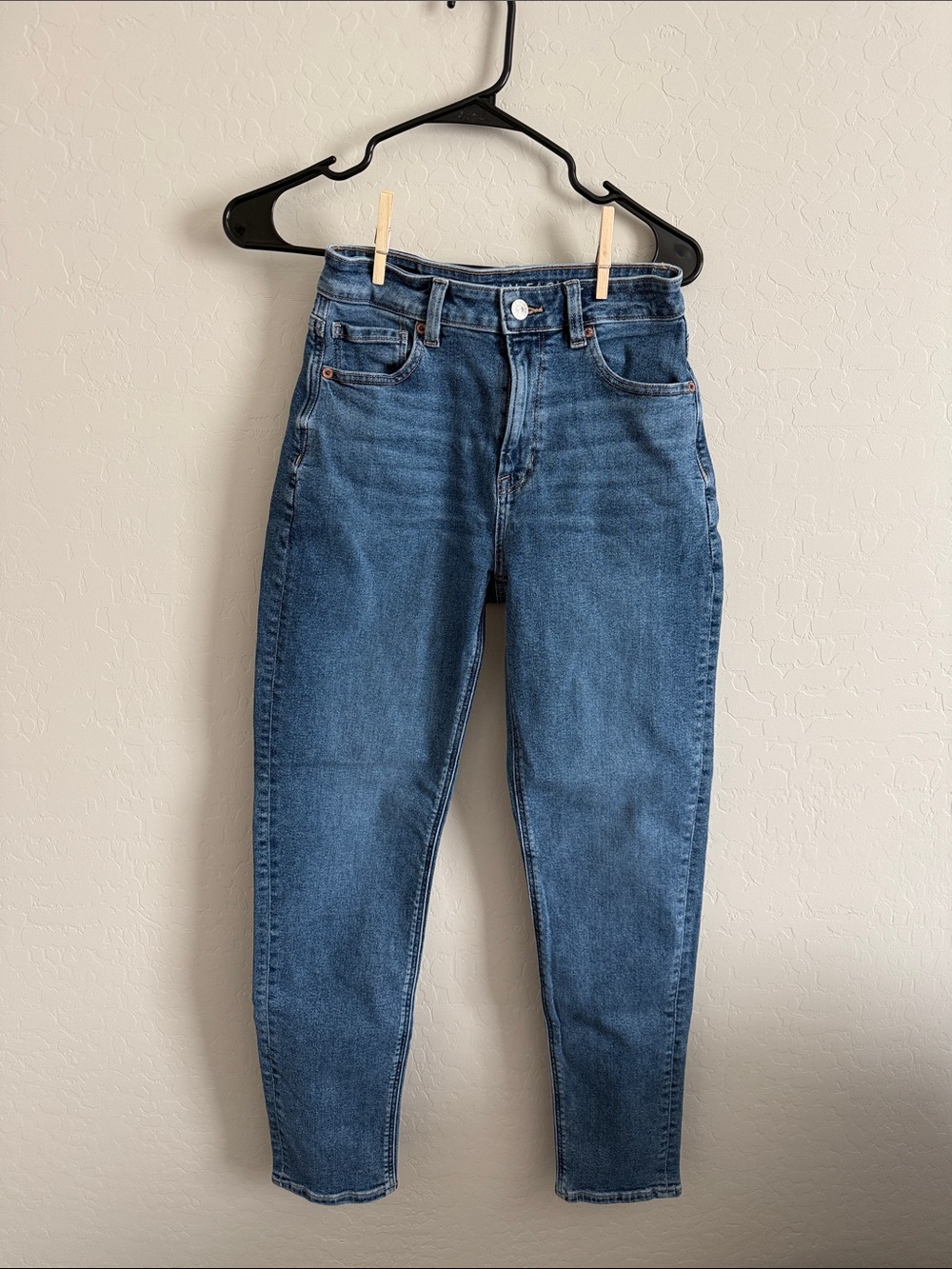 Classic High-Waist Blue Women’s Mom Jean